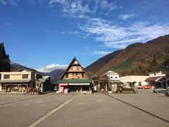 次の目的地へ行きます。
途中、道の駅で休憩