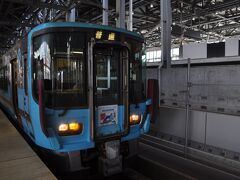 　富山駅に着いて、金沢行きに乗り換えます。

　富山14:40　→　越中大門14:54（424M）