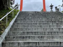 チェックアウト後、湯倉神社に参拝します。