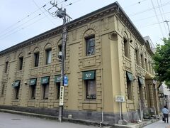 ワインのお店、小樽バイン。

明治４５年に建造された建物を使っています。
ここでゆっくりワインでも楽しんでのんびり小樽観光とかしてみたいですが、いつもセカセカ旅行してますね・・・
