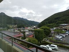 ホテルの部屋からの鹿教湯温泉