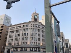 なぜか銀ぶら。
理由はもつ焼きの加賀屋を検索してたら銀座にありそうなので東京駅からふらふら歩いていったら、もつ焼き屋でなく北陸の加賀料理屋だった。