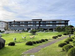 新潟旅行３泊目は、佐渡西海岸の高台にある「ホテル吾妻」。
