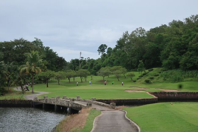 ◇Burapha Golf &amp; Resort<br />手前の池が、意外とプレッシャーになります。<br />このホールでも、距離感が肝心。