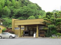 本日のお宿「湯元　湯の川」。
http://www.yumotoyunokawa.jp/
１１年前にも一度宿泊した事があります。
今回は「#We Love山陰キャンペーン」でお安く泊まる事が出来ました。
１泊　１０４００円／１人