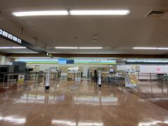 レンタカーを返して帯広空港へ。コンパクトな空港なんで動線が楽々。帰りはコードシェアのエアドゥです。