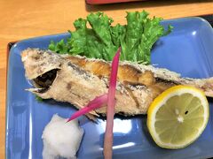 宿から近い小料理屋の海幸で夕食。グルカンの唐揚げ、これ、おすすめ♪