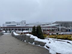 ホテルのチェックインまで時間があるので湯の川駅から函館競馬場へ来ました。