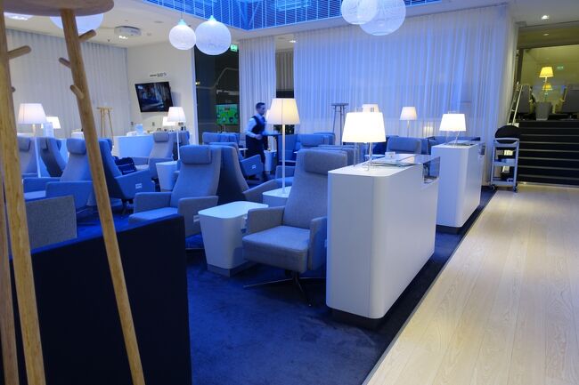 帰りのヘルシンキ空港のラウンジです