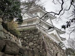 (写真) 9:41 吉田城鉄櫓
鉄櫓は昭和２９年復興。