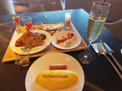 オムレツに「THE WESTIN MIYAKO」の焼き印がありましたよ