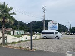 ペットのあんちゃんと宿に泊まるときは、部屋食希望なのですがなかなかそんな宿もなく、今日は素泊まり手配なので、晩飯と朝飯を探します。テイクアウトできそうな。。。。