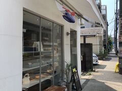 たまたま見つけたケーキ屋さん。アブンブデット。
