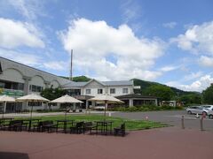 丹頂の里は道の駅になっています。