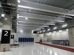 　ターミナルに着くころには荷物の引き渡しが始まっていて、思ったよりもスムーズに出ることができました。