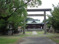 公園の一角にある濃飛護国神社。
戊辰戦争で死亡した、大垣藩士54名が祀られている。