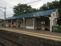 2022.08.07　大館ゆき普通列車車内
盛岡都市圏の駅をこまめに拾っていく。