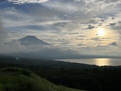 富士山の眺望スポット　パノラマ台から

夕陽との共演