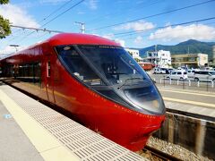 河口湖駅


真っ赤な列車がすんごくカッコ良い。
あ、これに乗って来たわけではありません。
