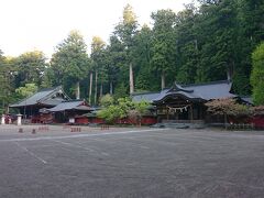 二荒山神社の主要部に入ってきました～
二荒山神社と日枝神社の二社からなっています。