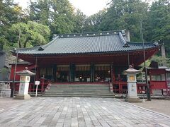 二荒山神社 拝殿　奥に本殿があります。
参拝をして御朱印をいただきました～