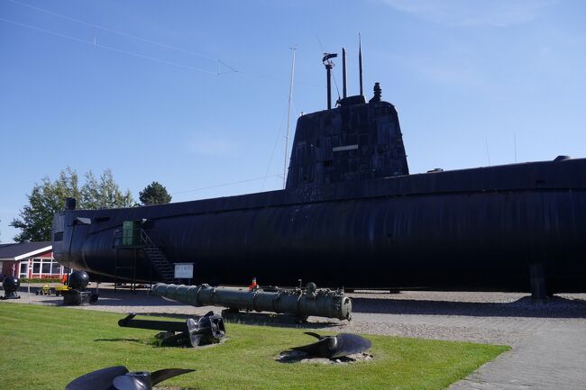 潜水艦があって、