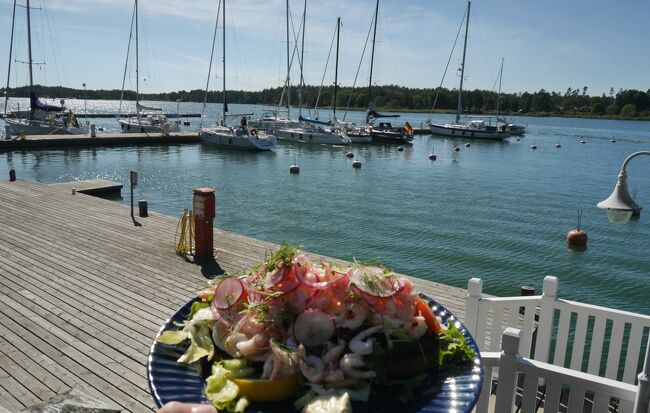 あんまり時間が無いのですが、まずはおなか減ったので雰囲気の良い店でランチを頂きます!