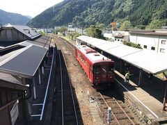 長良川鉄道郡上八幡駅下車。