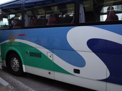 翌朝、今治駅から大島へ。
高校生の通学と重なり、事実上の通学バスでした。