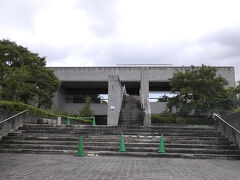 仙台市博物館にやってきました。青葉山公園を、散策しながら仙台城跡を見て、最後に博物館を見学しました。