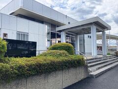 おまけ、
大宮駅にもどり、そこから宇都宮線で東鷲宮駅へ向かう。この駅の近くには.....