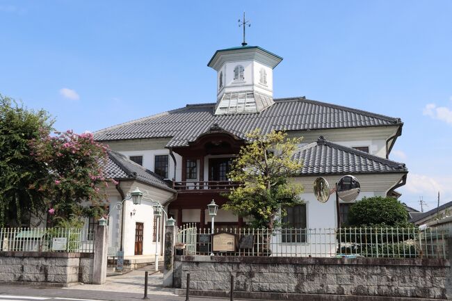 808段の石段を登る長命寺と近江八幡市の名称由来となった日