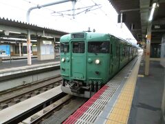 2022.08.12　福知山
終点の福知山に到着。ちょうど回送が出発するところであった。電車の息遣い、最近あまり聞かなくなった。

https://www.youtube.com/watch?v=OUtlR4uIqb4