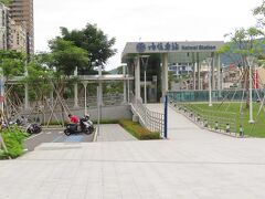 鉄路地下左営園道の風景、内惟駅