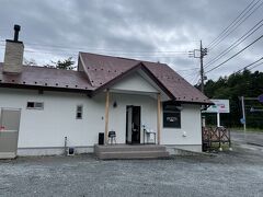 カヤックが終わって車に乗り込んだ頃から天気が怪しくなってきた。

天気の神よ、ＡＭ晴れにしてくれた事心から感謝しますぞ。

カヤックではしゃいだのでおなかペコペコ。
ランチは河口湖のわんこ同伴ＯＫのイタリアン”リチェッタ”さんへ。