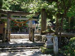 まずは白川八幡神社へ。
こちらも「ひぐらしのなくころに」の舞台になっているとかいないとか。

絵馬がそのアニメだらけでした。