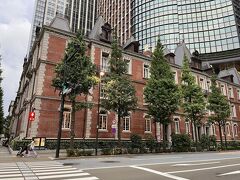 東京駅の丸の内口から徒歩5分ほどの場所にある三菱一号館美術館。久しぶりに来ました。