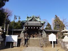 流山街道沿いにある下総野田愛宕神社は、10世紀の前半に創建されたとされる歴史ある神社です。京都の愛宕神社から迦具土命（火伏の神)の分霊を祀って氏神としたとされます。本殿は千葉県指定文化財になっており、また大杉神社・菅原神社・道祖神社をはじめ、境内内神社も多数あります。