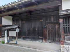 香川家長屋門