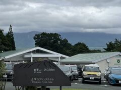 手前の看板と同じ形の岩手山が目の前です。
(雲に隠されてますが・・・)
夜には満点の星空が迎えてくれました。