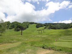 11:30
富士見峠から9.7km/1時間54分。
戸倉スキー場です。