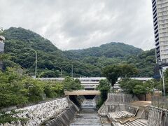 新神戸から北野エリアへ。
とその前に腹ごしらえを。