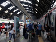 8月14日(日)
　ミラノ中央駅に到着。5年ぶりの訪問となるミラノ中央駅、イタリア語のミラノチェントラーレという響きがなんか好き。