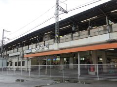 大和八木駅
駅前がいきなり空き地