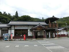 レトロな雰囲気山寺駅