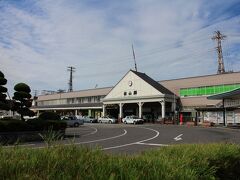 旅の始まりは愛媛県の松山駅からです。ここで「バースデイきっぷ」を購入しました。どうせならとグリーン車にも乗ることができるグリーン車用13,240円にしました。「お連れ様用」も同額です。