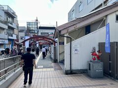 横須賀に向かう前に、京急の穴守稲荷駅にやってきた。
目的はANAと穴守稲荷のコラボ御朱印帳です。