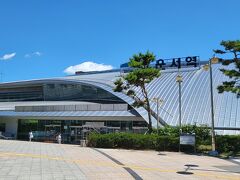
ソウル駅から空港鉄道（一般列車）で一本
仁川空港駅から１つ手前の「雲西」駅。
今日からここで一泊します。

田舎の街を想像していたのですが、
コンパクトな街ながらも飲食店や娯楽店、スーパーマーケット、サウナ、コスメストア、ダイソーなど
必要なものは一通り揃っています。