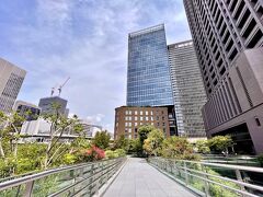 おまけ
大阪中之島美術館へは 最寄り駅 『渡辺橋』から
ダイビル内を通ると とっても快適

ダイビルは 大阪ビルヂング(下の茶色のビル) の面影を残しなが 高層ビルへと変貌を遂げました
