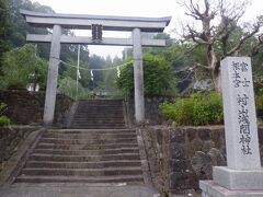 「山宮浅間神社」から15分ほどで世界文化遺産「「富士山ー信仰の対象と芸術の源泉」」の構成資産の一つ「村山浅間神社」に到着しました。